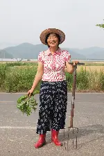 땅의 여자 포스터 (Earth’s Women poster)