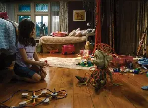 다락방의 외계인 포스터 (Aliens in the Attic poster)