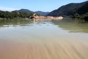 모래가 흐르는 강 포스터 (Following Sand River poster)