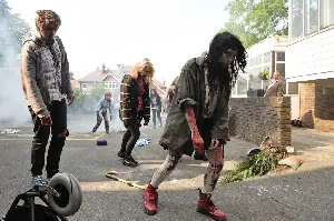 카크니즈 vs 좀비스 포스터 (Cockneys vs Zombies poster)